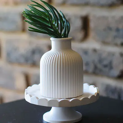 Ribbed Vase & scalloped Tray primary image