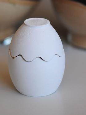 Shell Nesting Egg Candle Jar