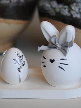 Willow & Whiskers Easter Vignette