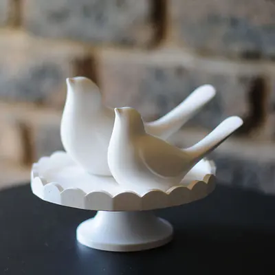 Birds Duo on scalloped Tray primary image