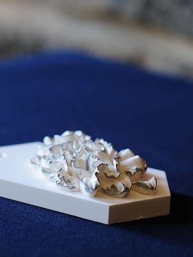 The Silver-Edged Peony Aroma Stone