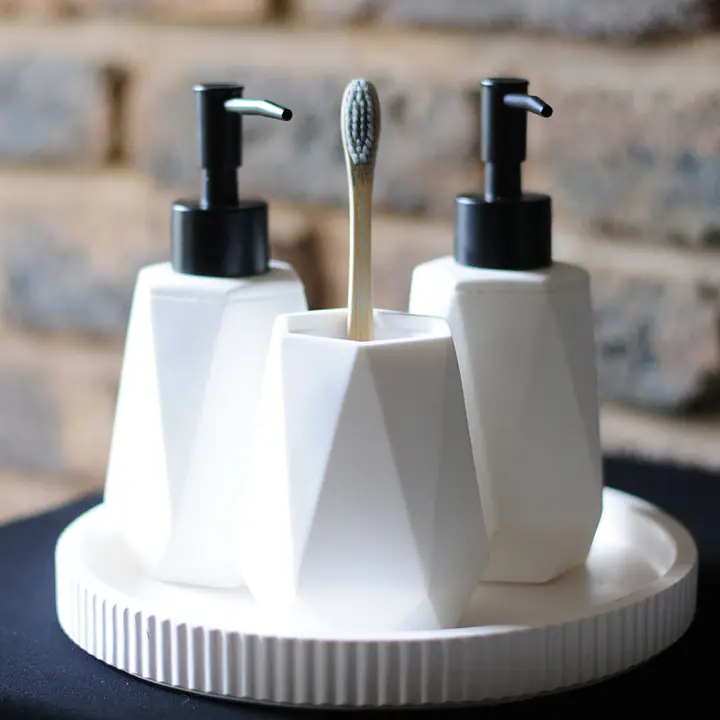 Prism Geometric 4-Piece Bathroom Suite - Master