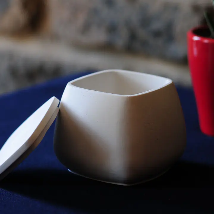 Small Square Bowl with Lid - Master